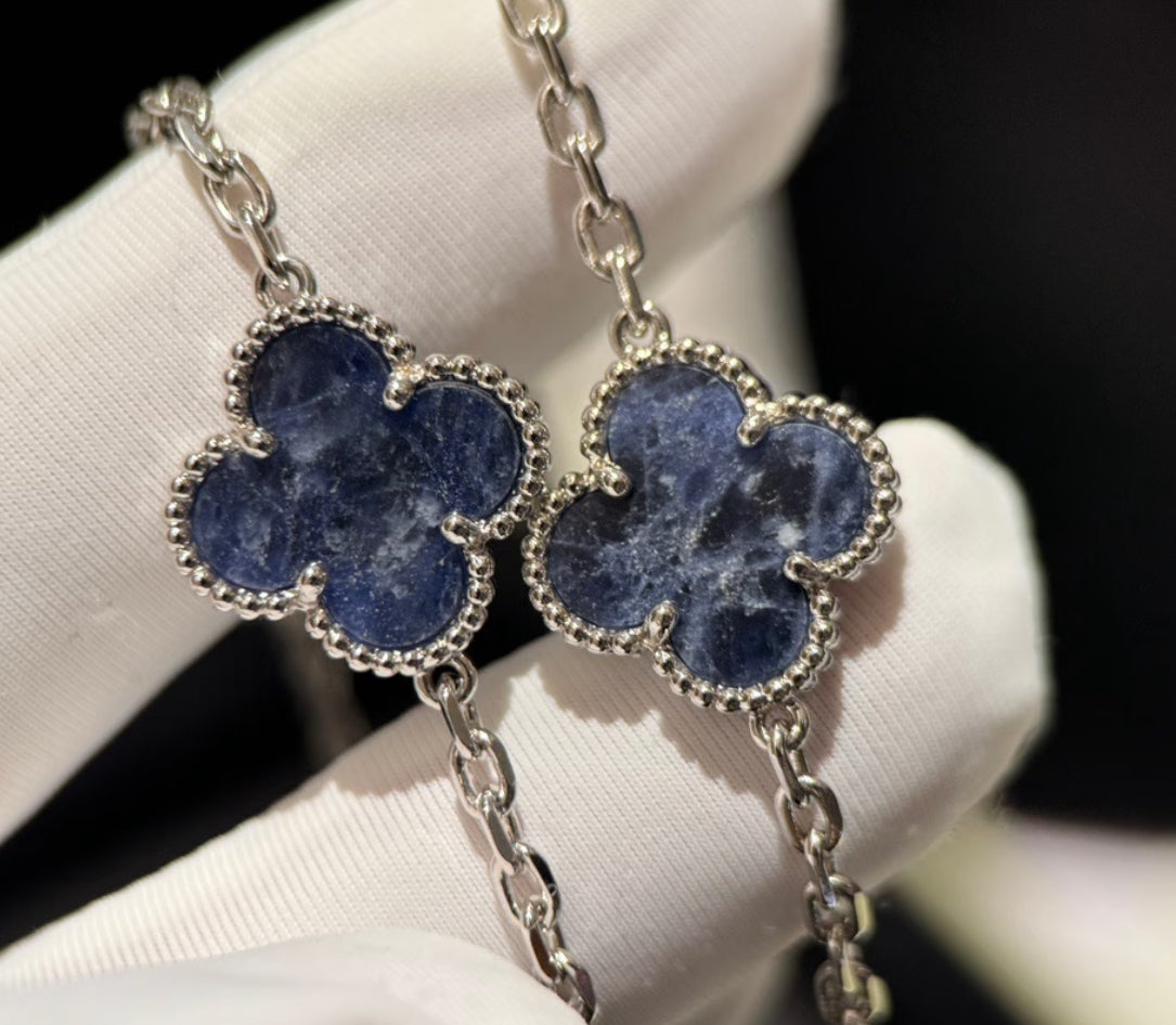 [Regalia Jewelry]CLOVER 10 MOTIFS BIDE STONE NECKLACE