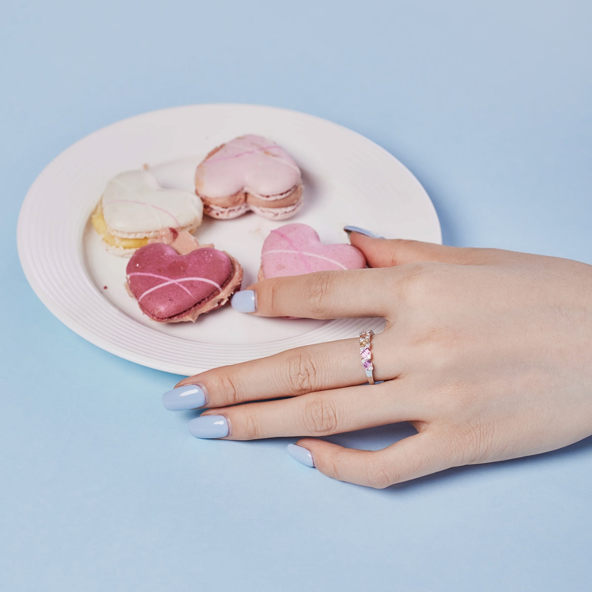 [Regalia Jewelry]Delicate Vibrant Emerald Cut Daily Ring