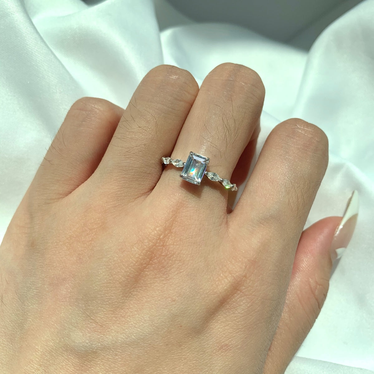 [Regalia Jewelry]1.0 Carat Dainty Resplendent Radiant Cut Daily Ring