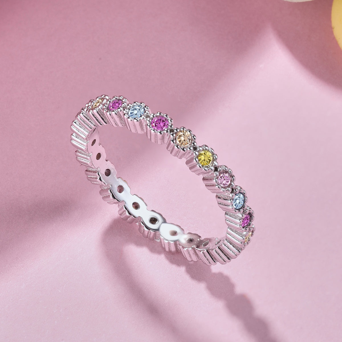 [Regalia Jewelry]Unique Scintillating Round Cut Daily Ring