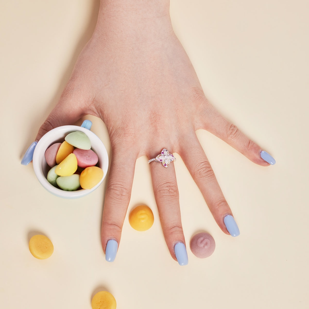 [Regalia Jewelry]Luxurious Colorful Flower Shape Banquet Ring