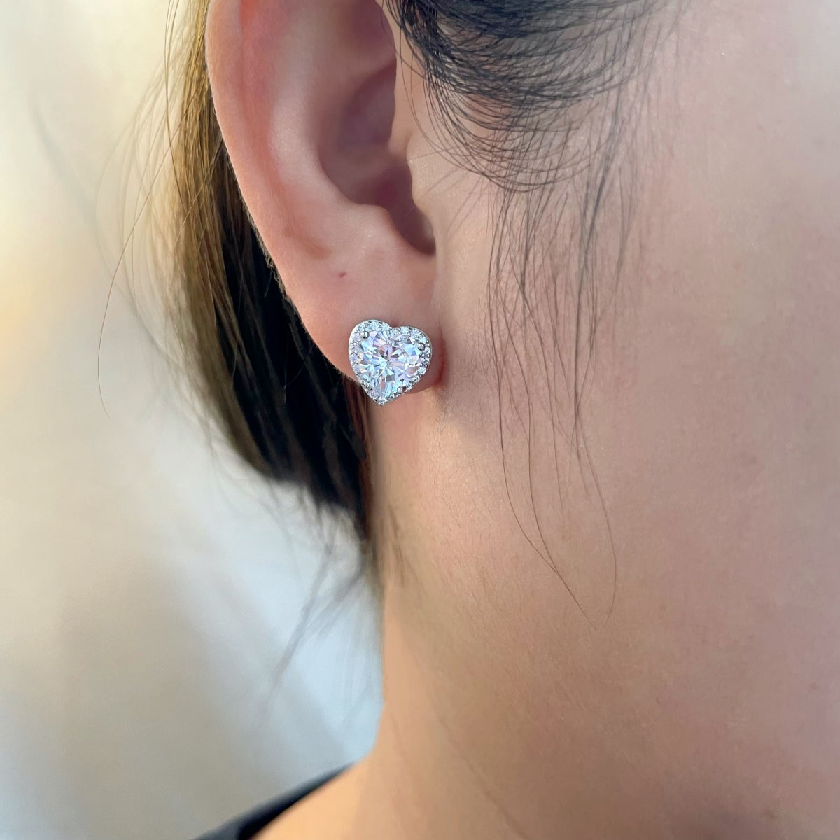 [Regalia Jewelry]Sparkling Heart Shape Lover Earrings