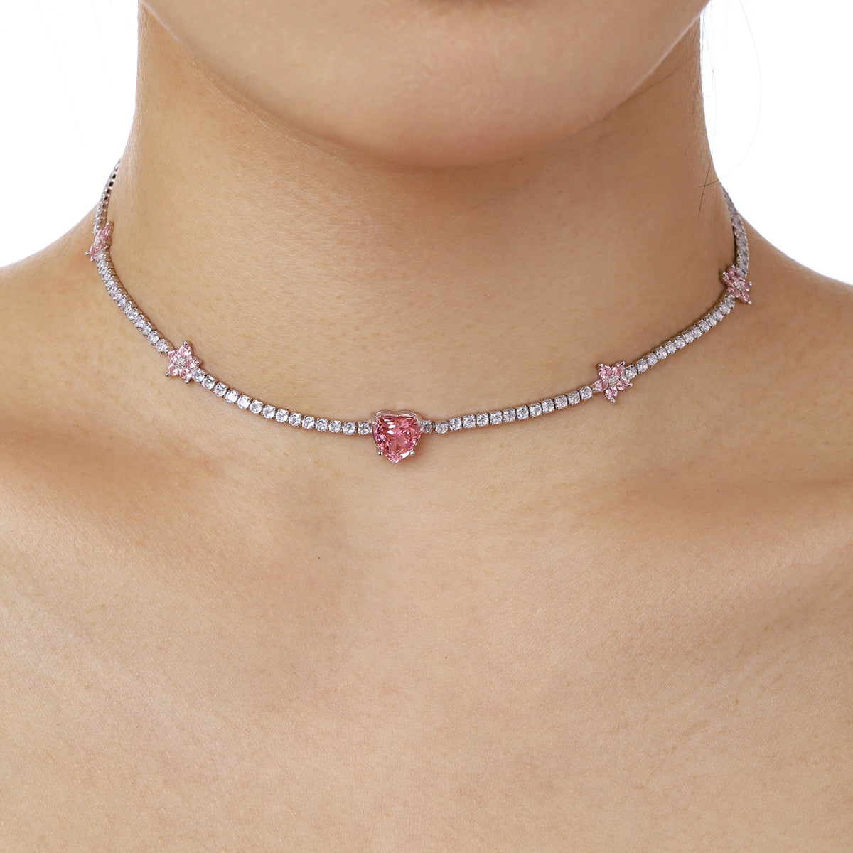 [Regalia Jewelry]Dazzling Pink Heart Flower Necklace