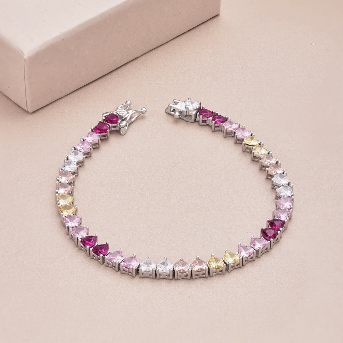 [Regalia Jewelry]Luxurious Colorful Romantic Heart Shape Lover Bracelet