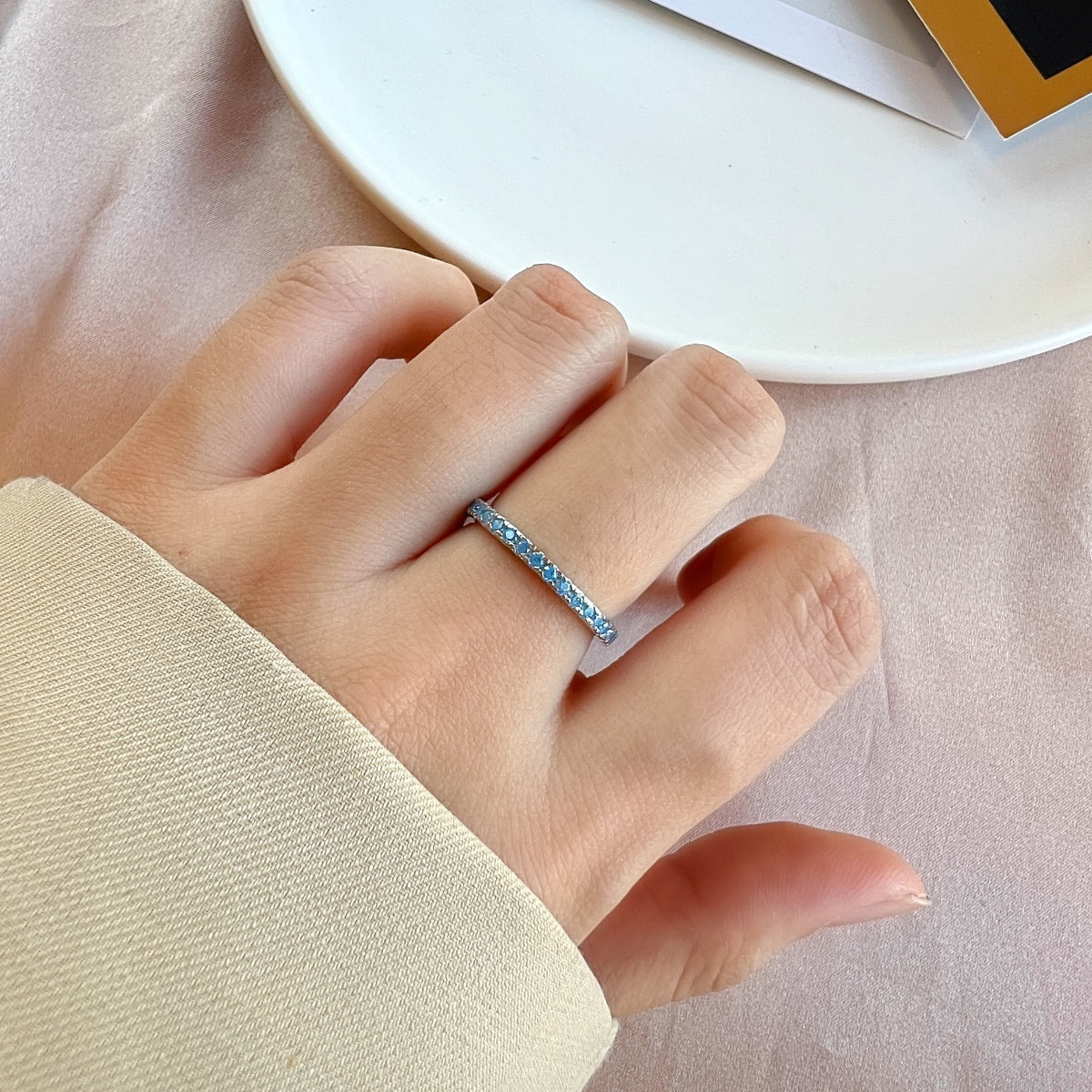 [Regalia Jewelry]Delicate Sparkling Round Cut Daily Ring