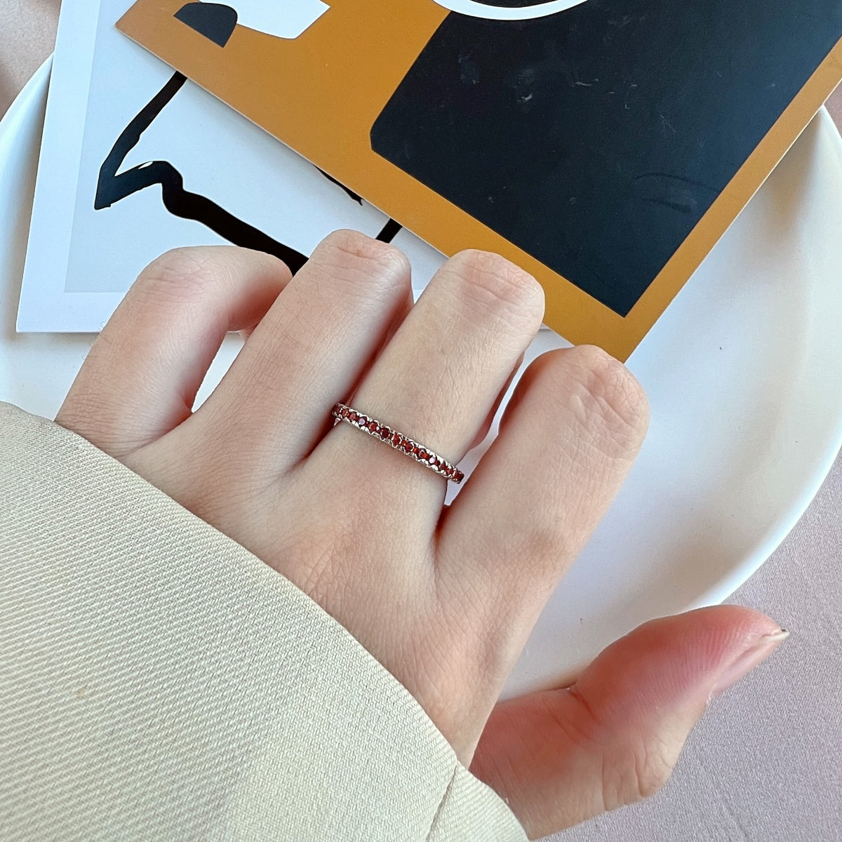 [Regalia Jewelry]Delicate Sparkling Round Cut Daily Ring