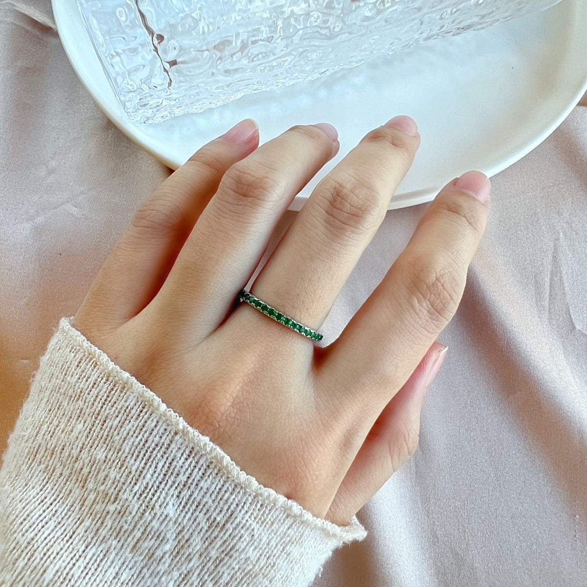 [Regalia Jewelry]Delicate Sparkling Round Cut Daily Ring