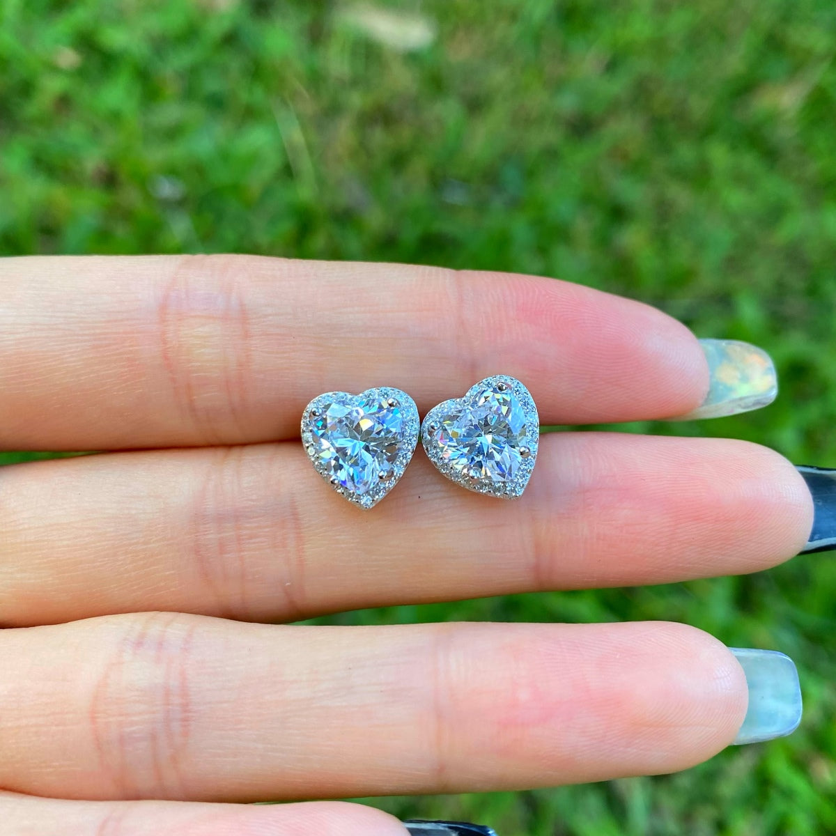 [Regalia Jewelry]Sparkling Heart Shape Lover Earrings