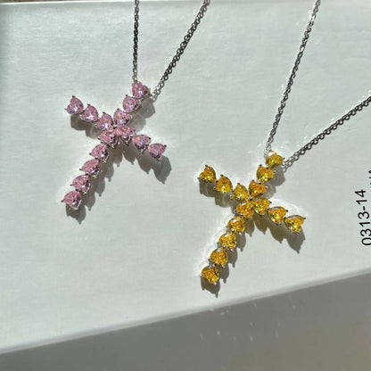 [Regalia Jewelry]Radiant Cross Shape Necklace