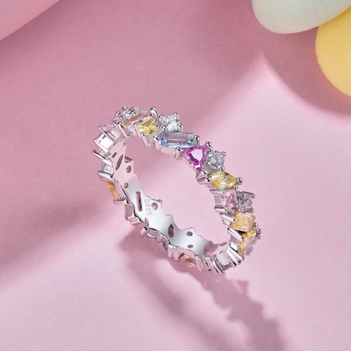 [Regalia Jewelry]Dazzling Polychromatic Multi cut Daily Ring