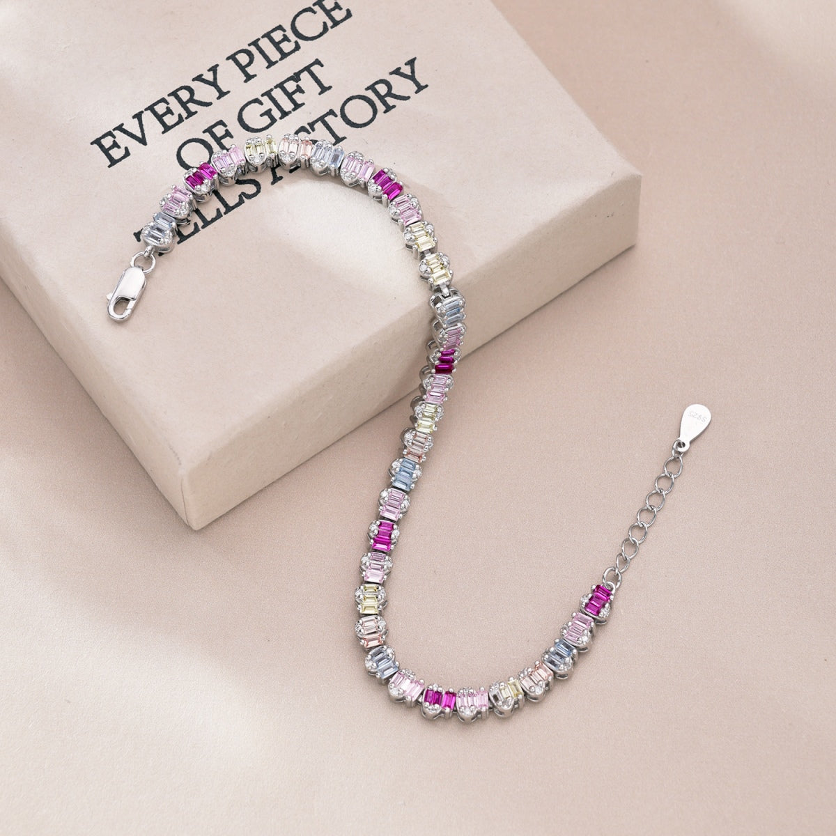 [Regalia Jewelry]Delicate Colorful Emerald Cut Party Bracelet