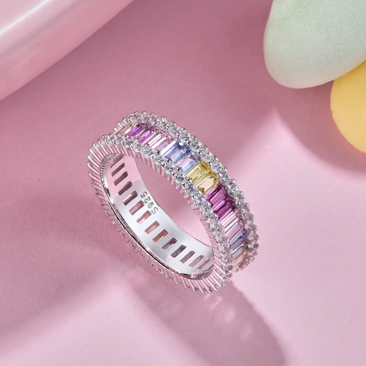 [Regalia Jewelry]Dainty Kaleidoscopic Emerald Cut Daily Ring