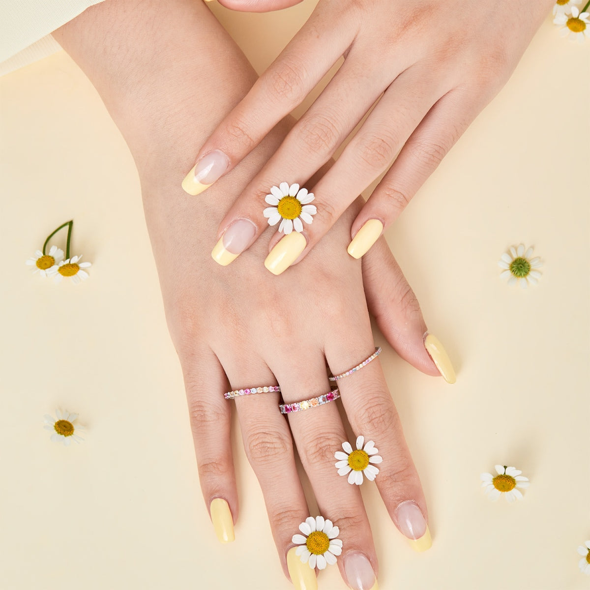 [Regalia Jewelry]Dazzling Lustrous Round Cut Tennis Ring
