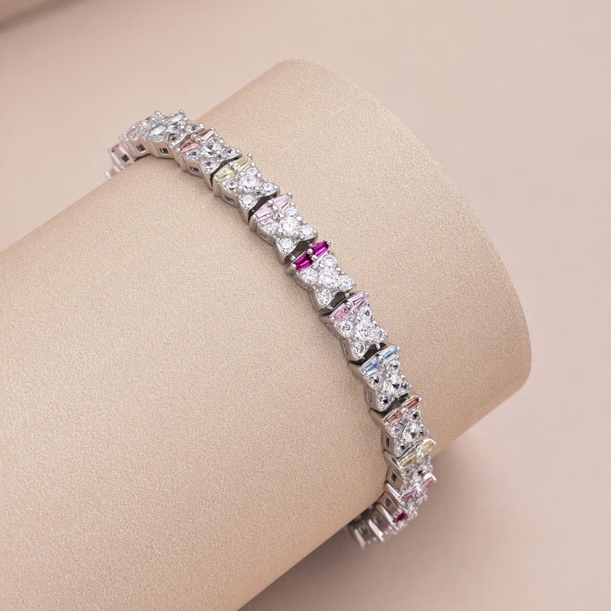 [Regalia Jewelry]Unique Colorful Flower Shape Daily Bracelet