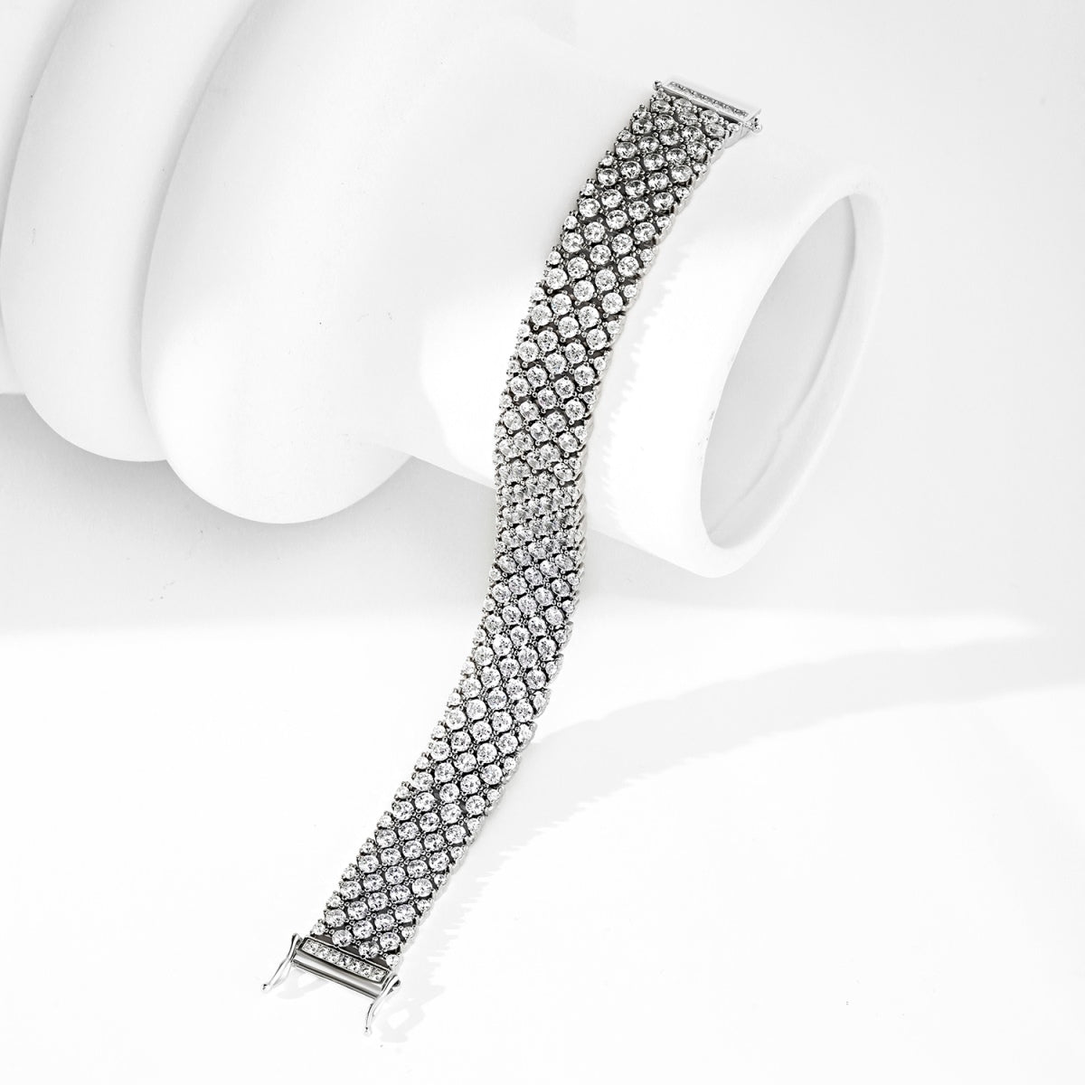 [Regalia Jewelry]Ornate Elegant Round Cut Party Bracelet