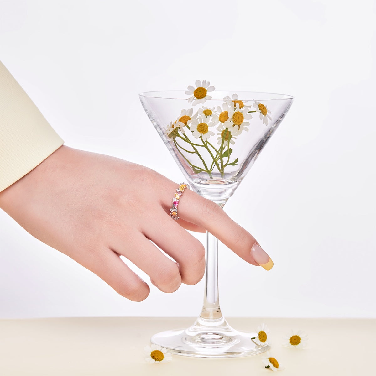 [Regalia Jewelry]Dazzling Polychromatic Multi cut Daily Ring