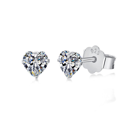 [Regalia Jewelry]Sparkling Heart Shaped Simple Earrings
