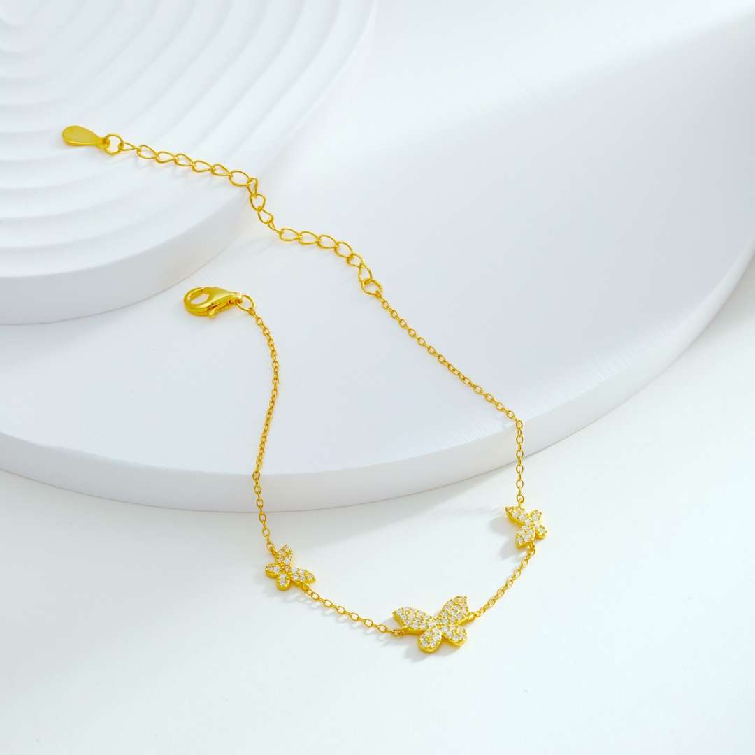 [Regalia Jewelry]Delicate Butterfly Pendant Bracelet