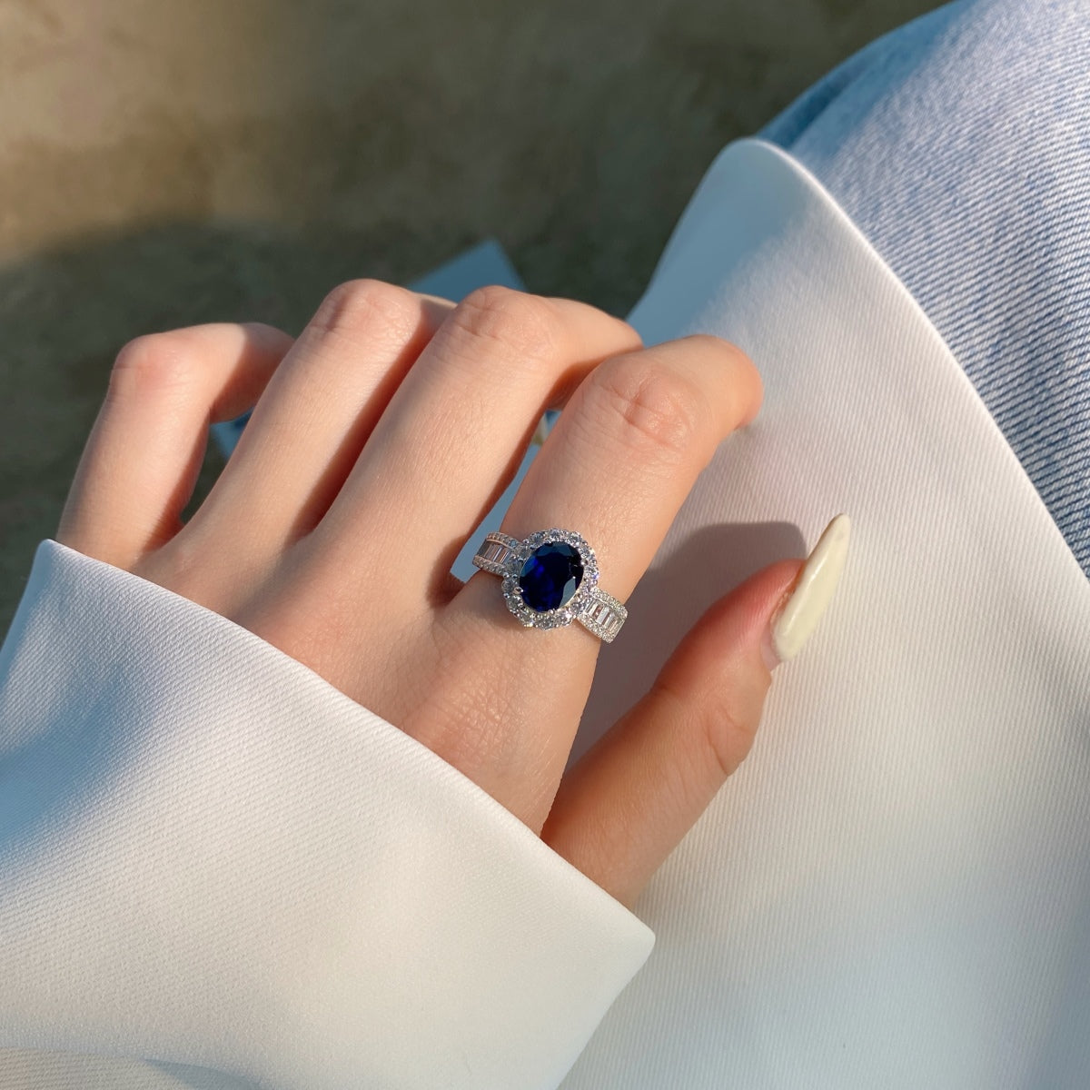 [Regalia Jewelry]1.5 Carat Dazzling Charming Oval Cut Banquet Ring