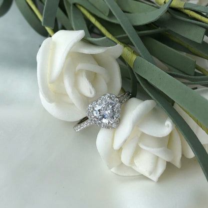 [Regalia Jewelry]Eternity Splashy Romantic Heart Shape Lover Ring
