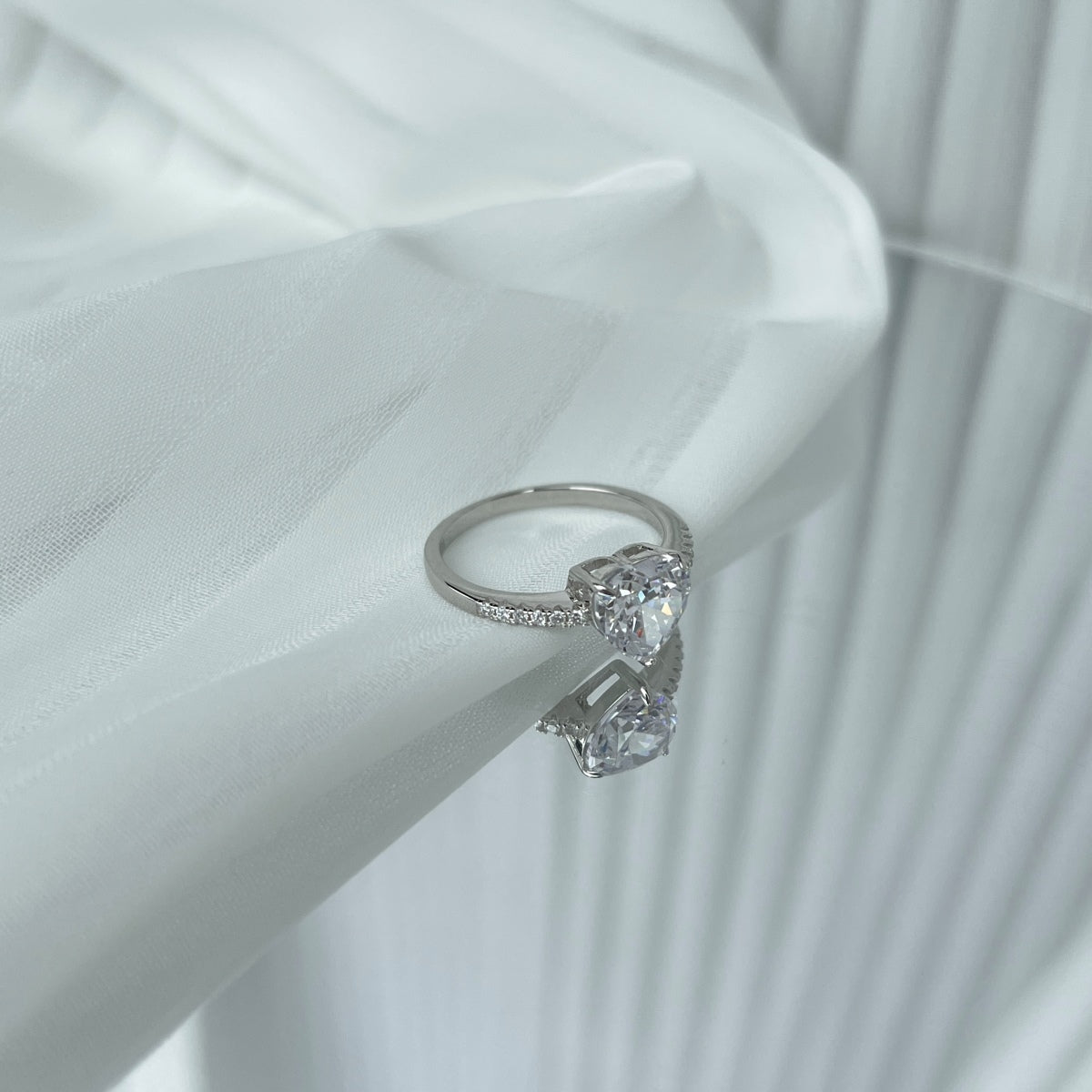 [Regalia Jewelry]2.0 Carat Dazzling Lustrous Heart Cut Lover Ring