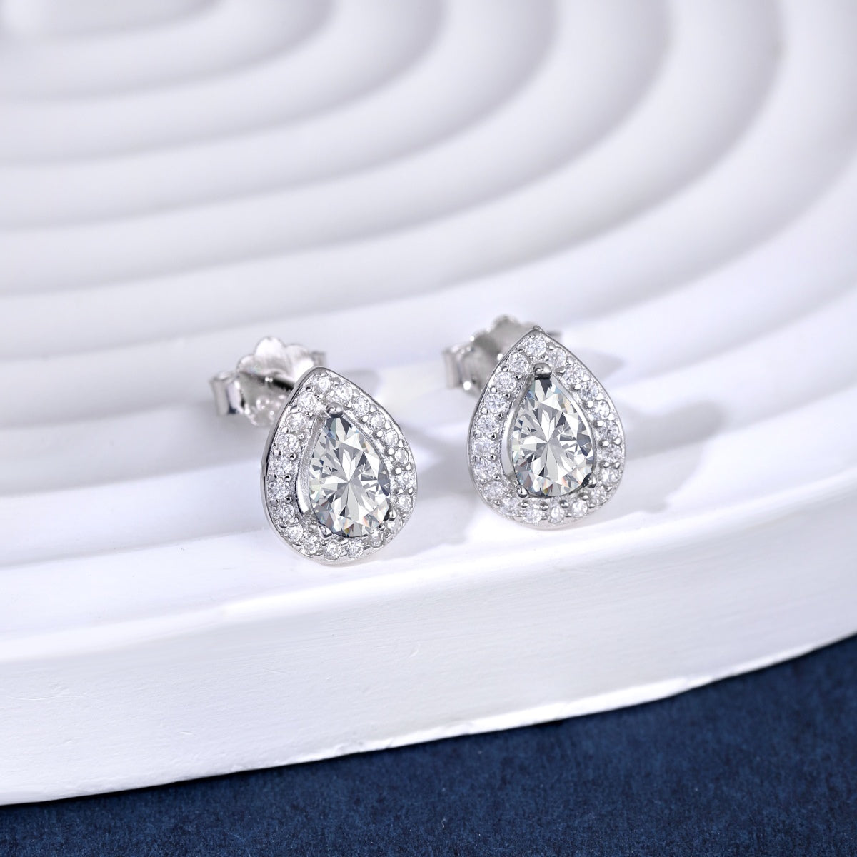 [Regalia Jewelry]Luxurious Water Drop Shape Earrings