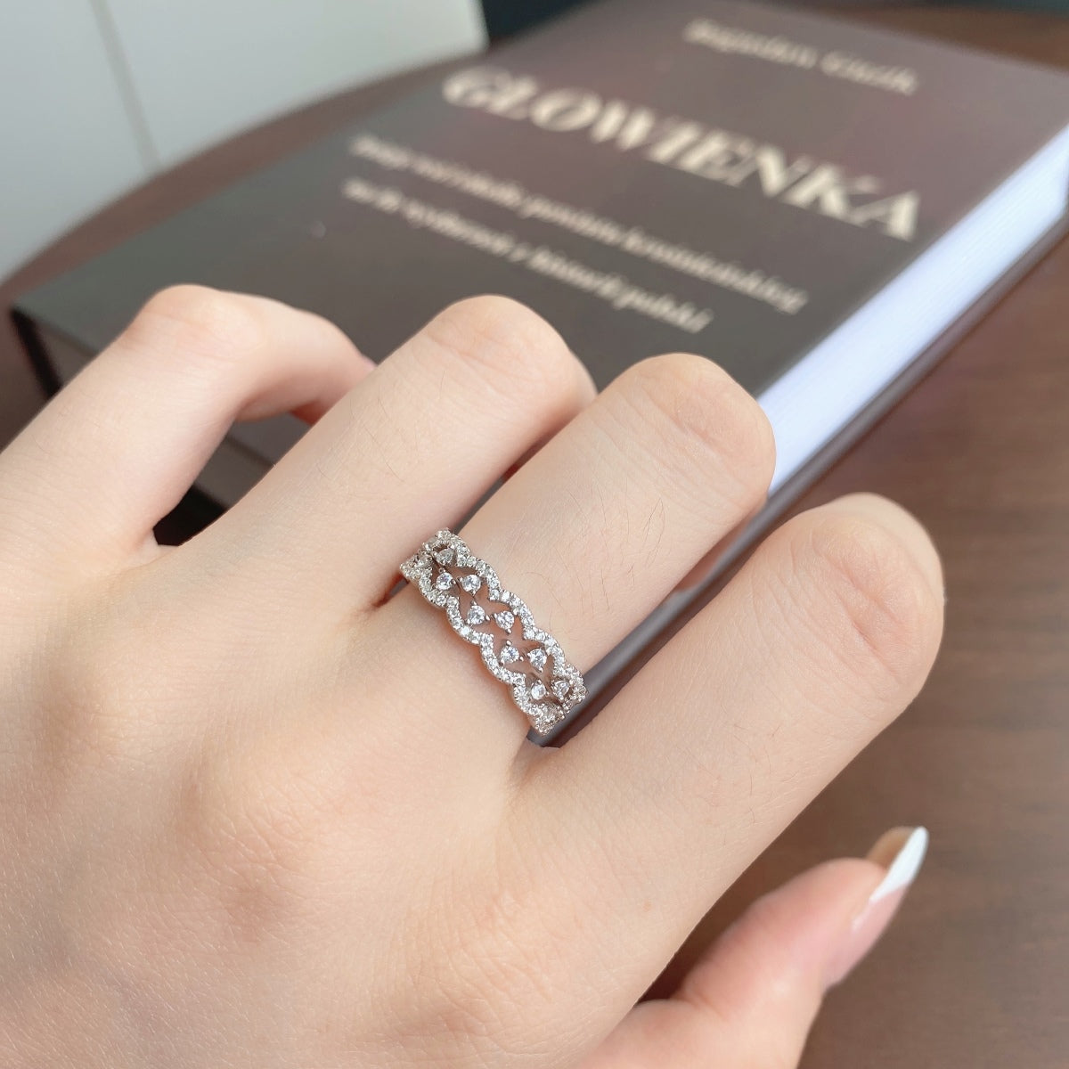 [Regalia Jewelry]Elegant Resplendent Round Shape Party Ring
