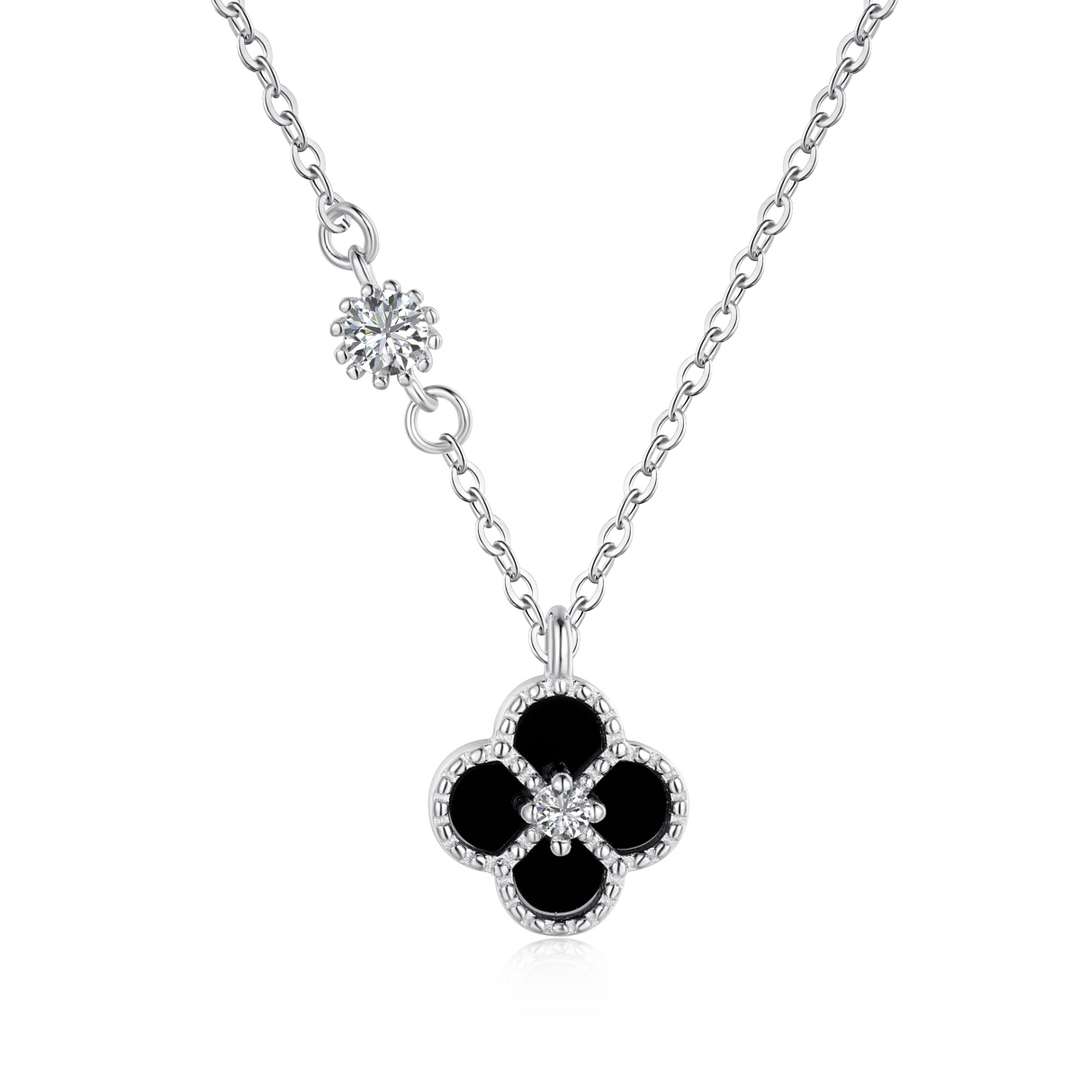 [Regalia Jewelry]Delicate Flower Shape Necklace