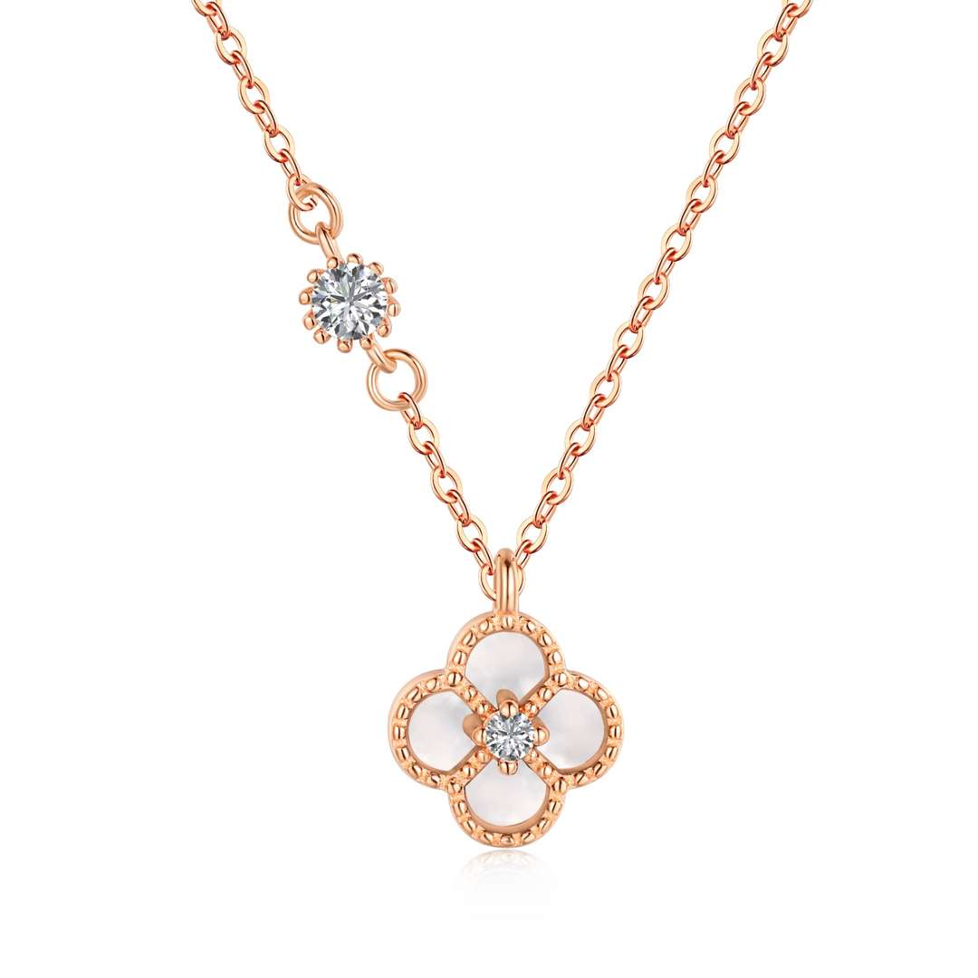 [Regalia Jewelry]Delicate Flower Shape Necklace
