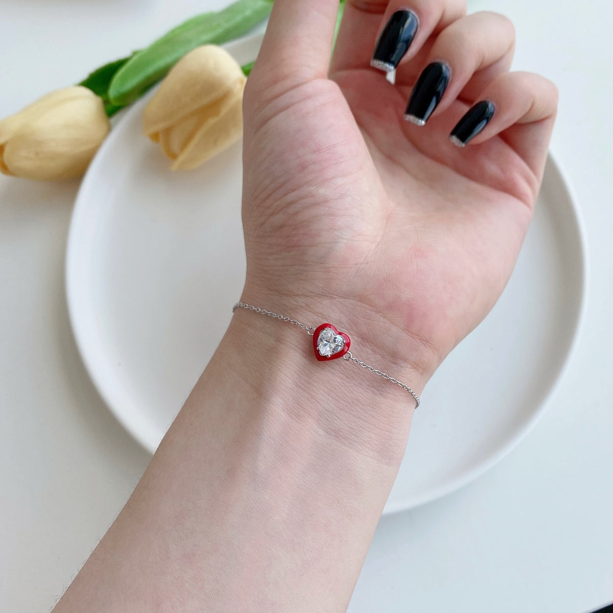 [Regalia Jewelry]Sparkling Romantic Heart Shape Lover Bracelet