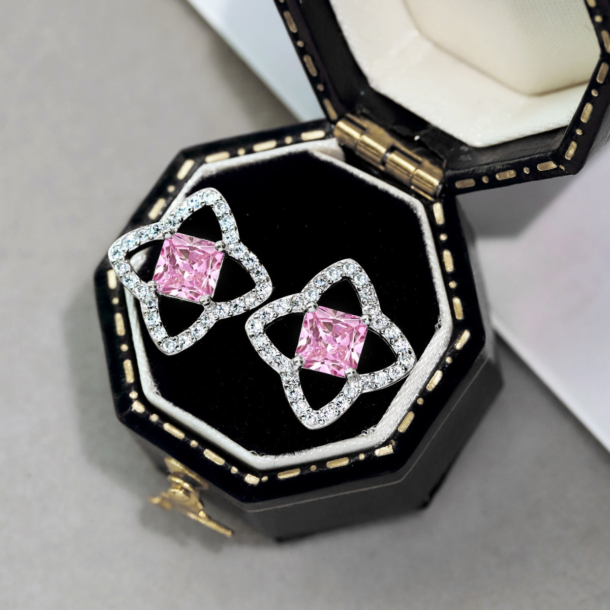 [Regalia Jewelry]Elegant Star Shape Princess Cut Daily Earrings