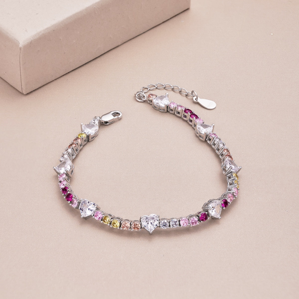 [Regalia Jewelry]Romantic Heart Shape Round Cut Lover Bracelet