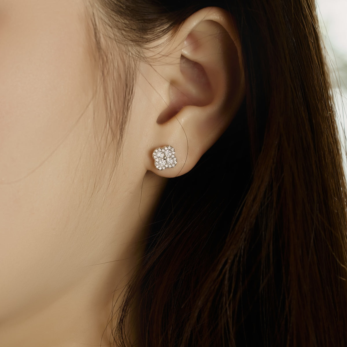 [Regalia Jewelry]Four-Leaf Clover Flower Shaped Earrings