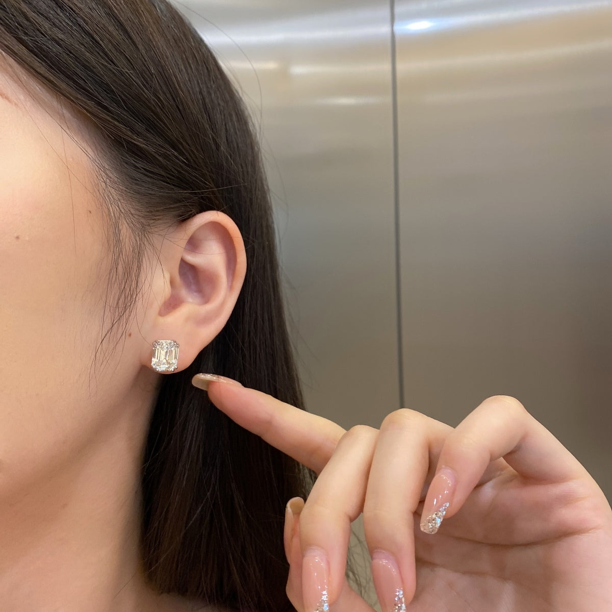 [Regalia Jewelry]Dazzling Square Shape Earrings