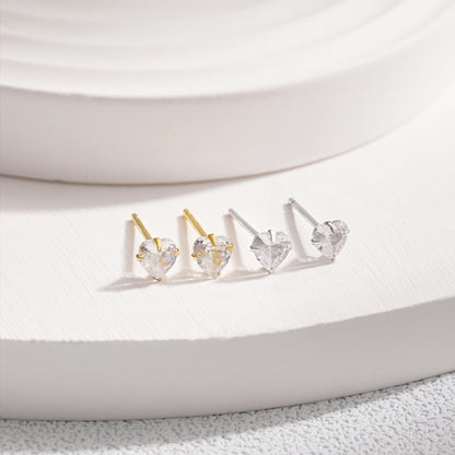 [Regalia Jewelry]Sparkling Heart Shaped Simple Earrings