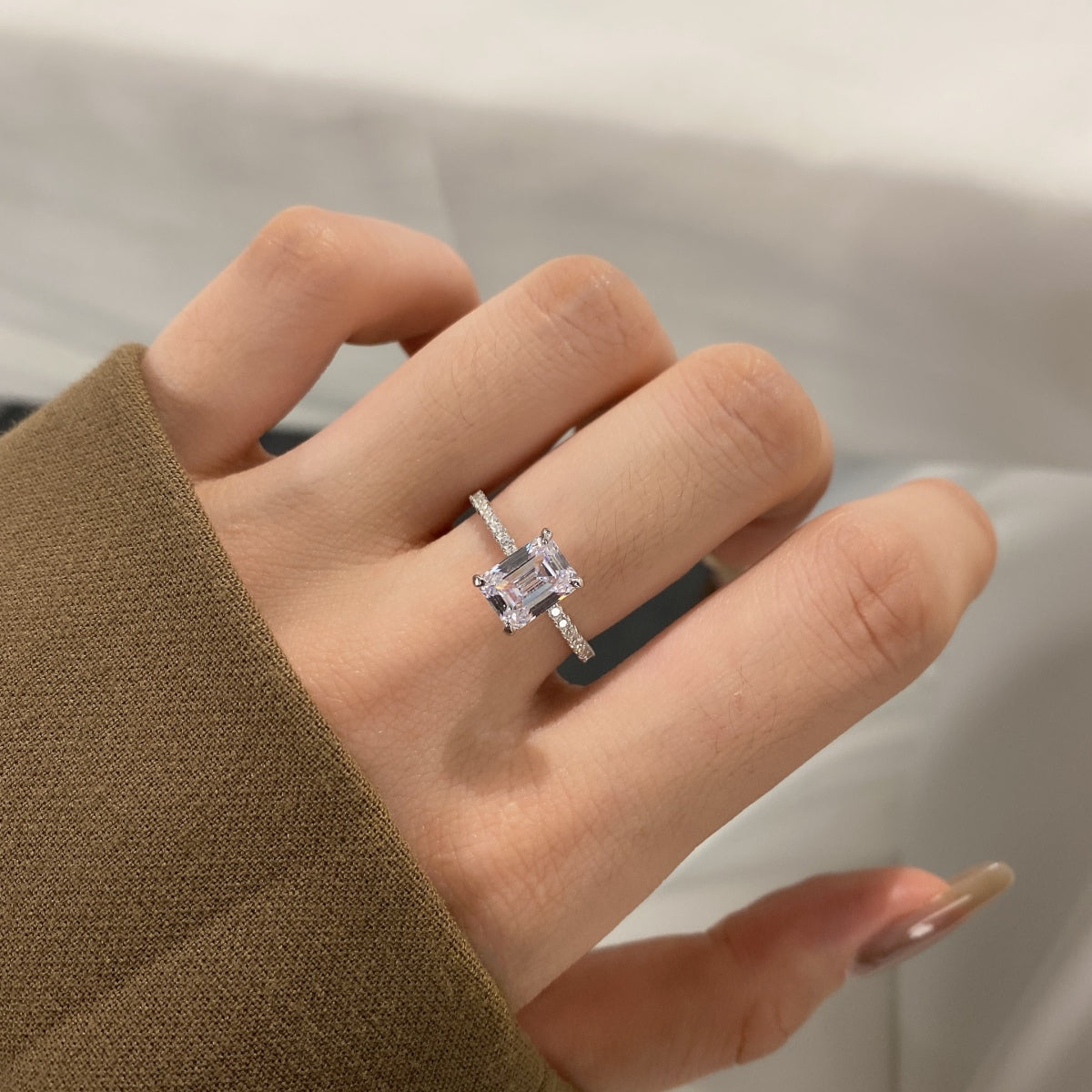 [Regalia Jewelry]2.0 Carat Scintillating Ornate Radiant Cut Party Ring