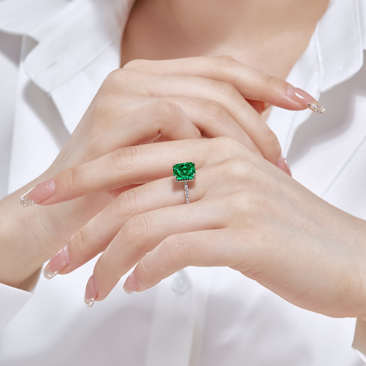 [Regalia Jewelry]4.0 Carat Luxurious Engagement Ring