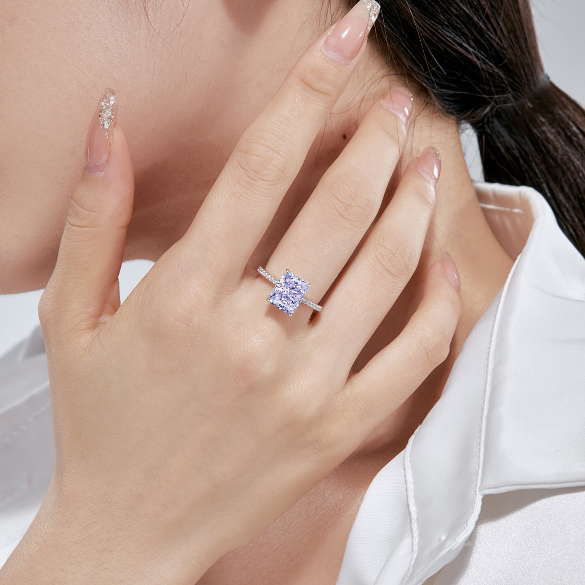 [Regalia Jewelry]4.0 Carat Luxurious Engagement Ring
