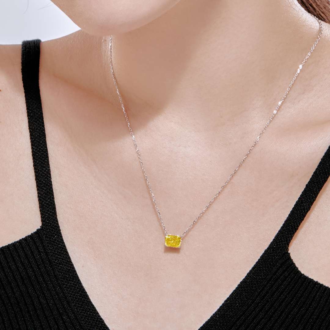 [Regalia Jewelry]Luxurious Square Shape Colorful Necalack