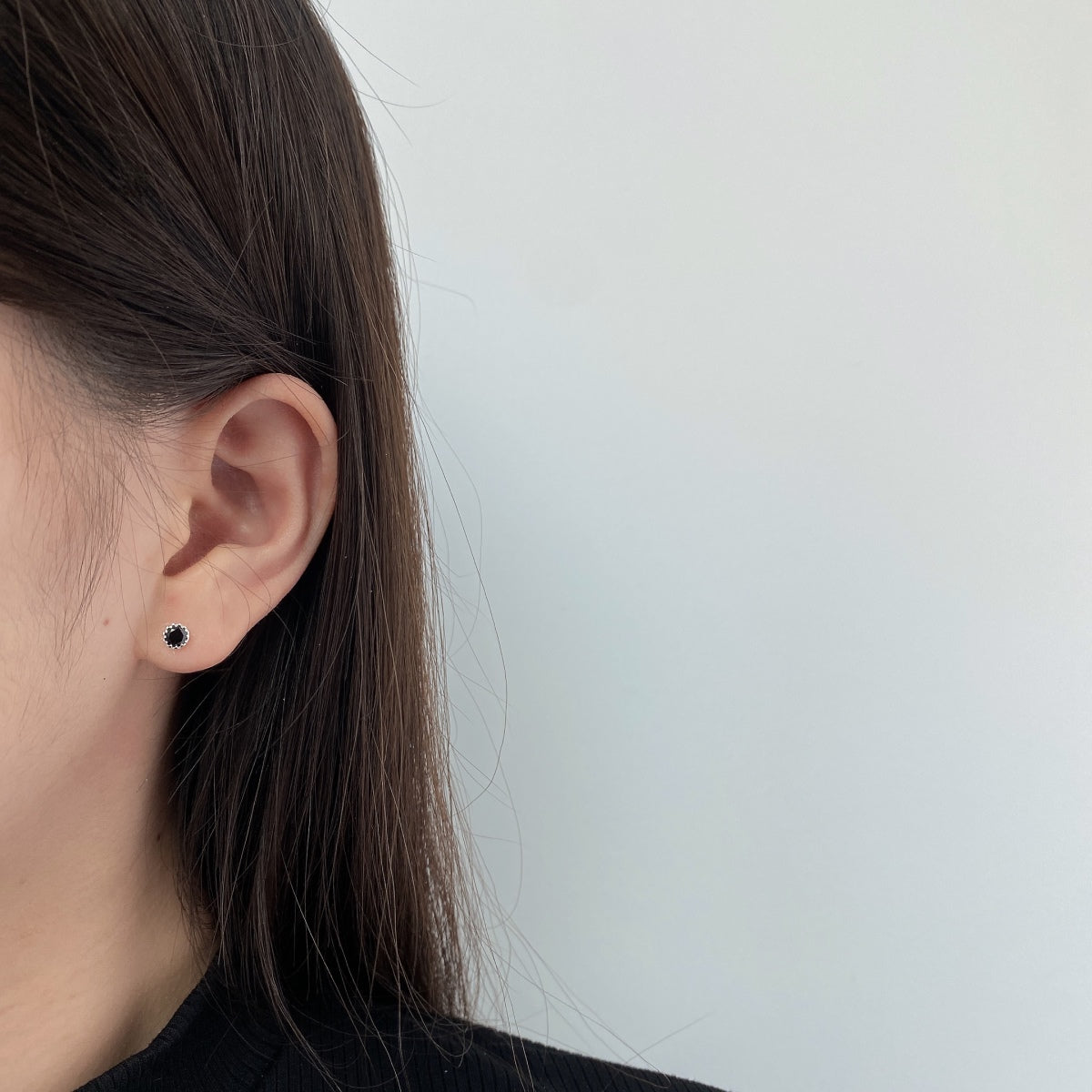 [Regalia Jewelry]Sparkling Colorful Round Shape Earrings