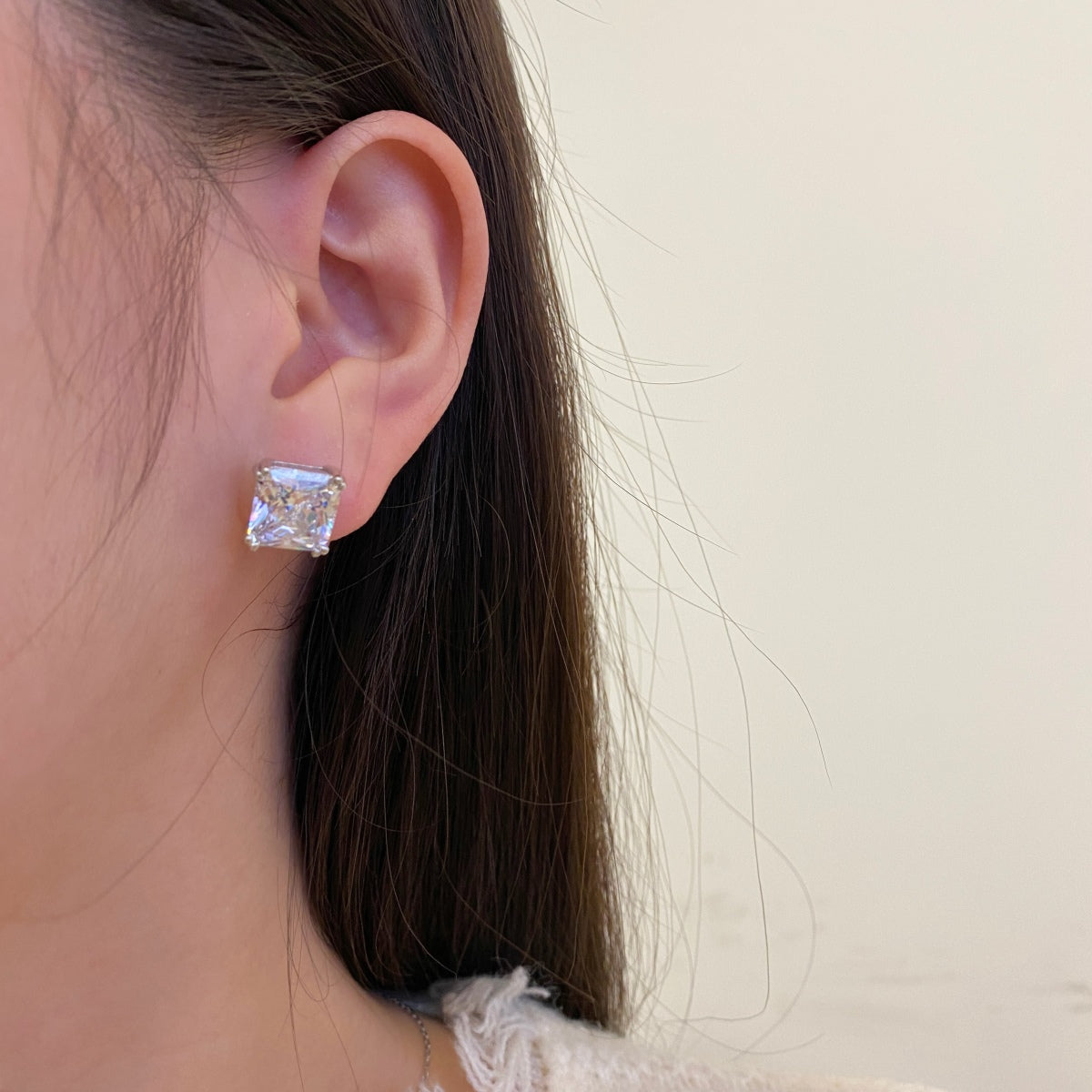[Regalia Jewelry]Delicate Square Shape Earrings