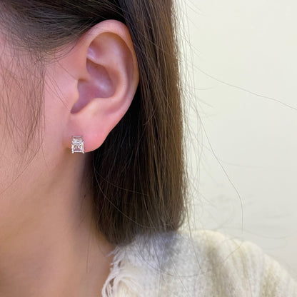 [Regalia Jewelry]Stylish Shiny Rectangular Center Stone Stud Earrings