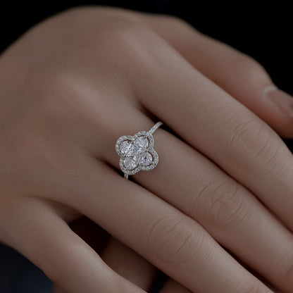 [Regalia Jewelry]Luxurious Eternity Flower Shape Banquet Ring