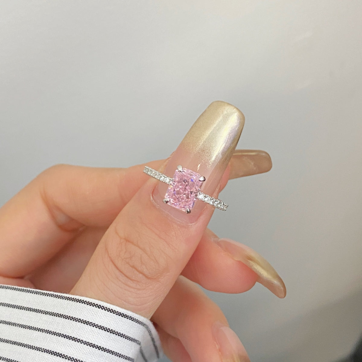 [Regalia Jewelry]2.0 Carat Dazzling Sparkling Radiant Cut Party Ring