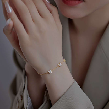 [Regalia Jewelry]Radiant Butterfly Shape Necklace