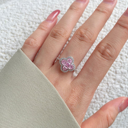 [Regalia Jewelry]Luxurious Eternity Flower Shape Banquet Ring