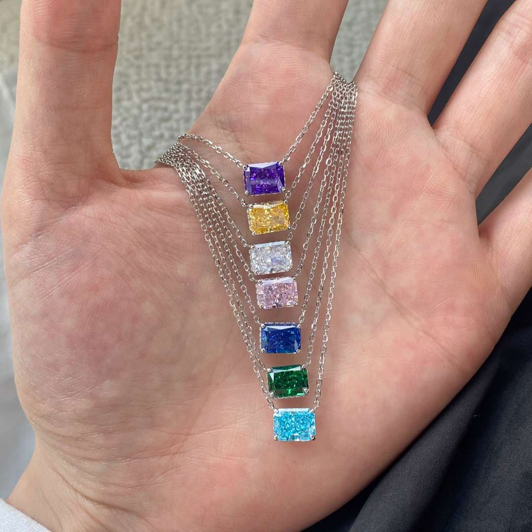 [Regalia Jewelry]Luxurious Square Shape Colorful Necalack