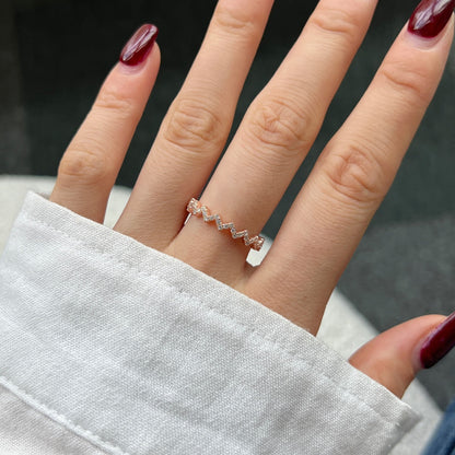 [Regalia Jewelry]Delicate Enchanting Wave Shape Daily Ring