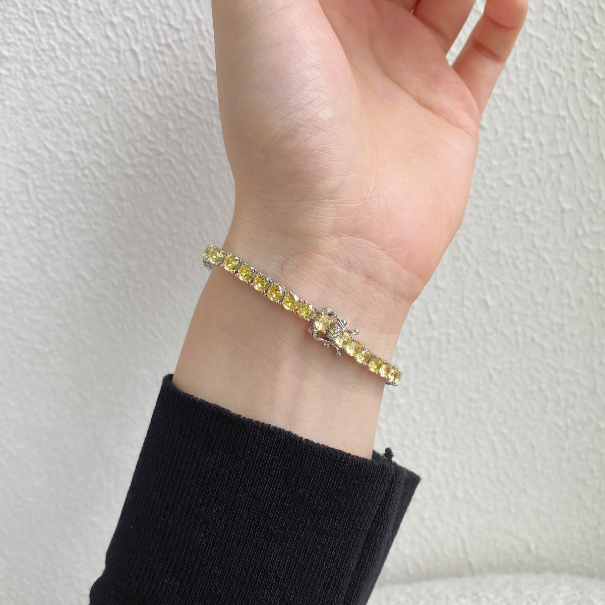 [Regalia Jewelry]Ornate Dazzling Round Cut Tennis Bracelet