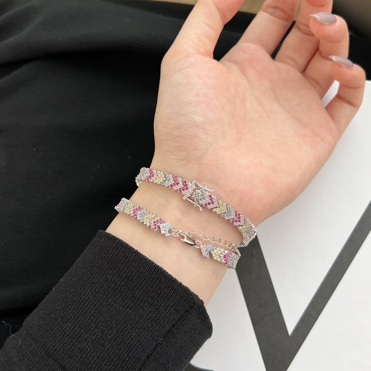 [Regalia Jewelry]Ornate Sparkling Round Cut Party Bracelet